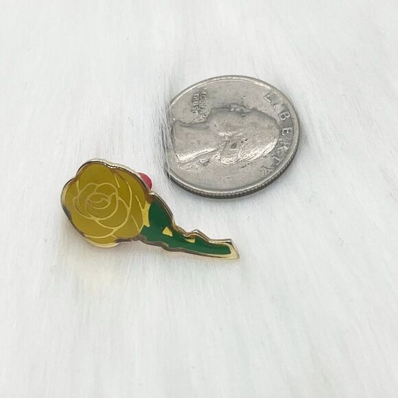 🔮 5/$25 Vintage‎ Yellow Rose Of Texas Pin - Picture 2 of 2